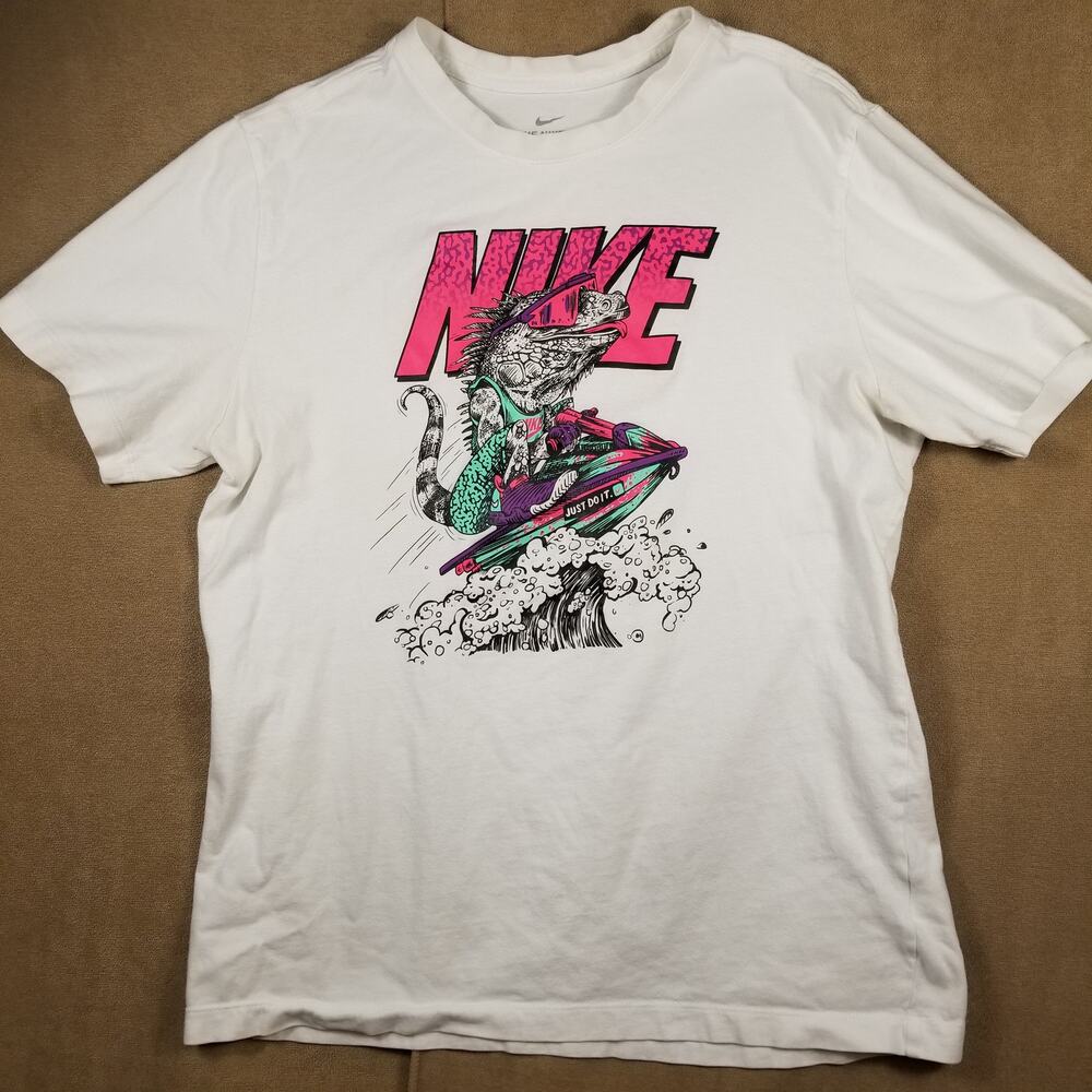 Nike  NSW Men's Iguana Jet Ski Graphic T-Shirt White Size Medium DD1280-100